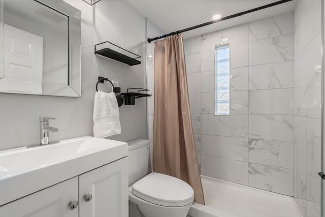 20 Albert St, Waltham, MA 02453