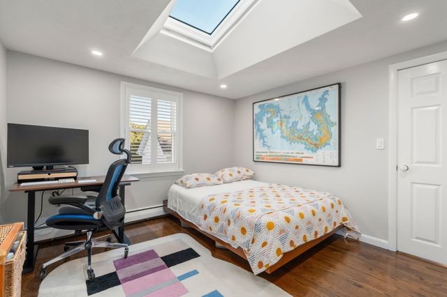 20 Albert St, Waltham, MA 02453
