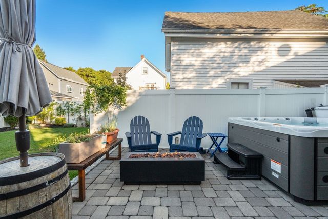 20 Albert St, Waltham, MA 02453