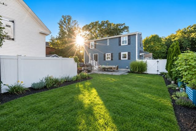 20 Albert St, Waltham, MA 02453