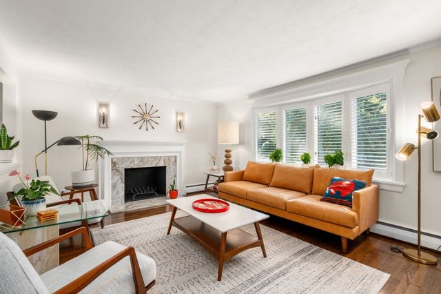 20 Albert St, Waltham, MA 02453