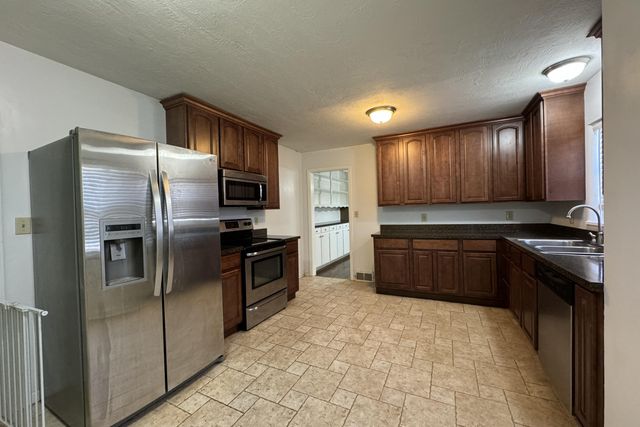 510 E Portland Street, Springfield, MO 65807