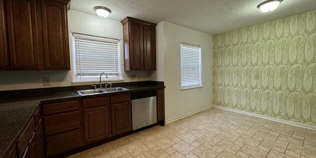 510 E Portland Street, Springfield, MO 65807