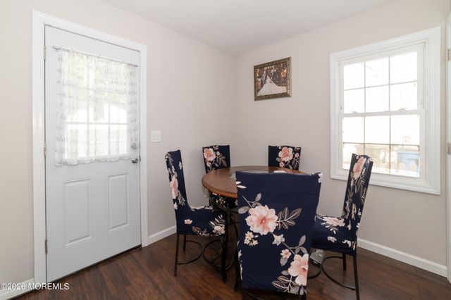 91 Compton Avenue, Hazlet, NJ 07734