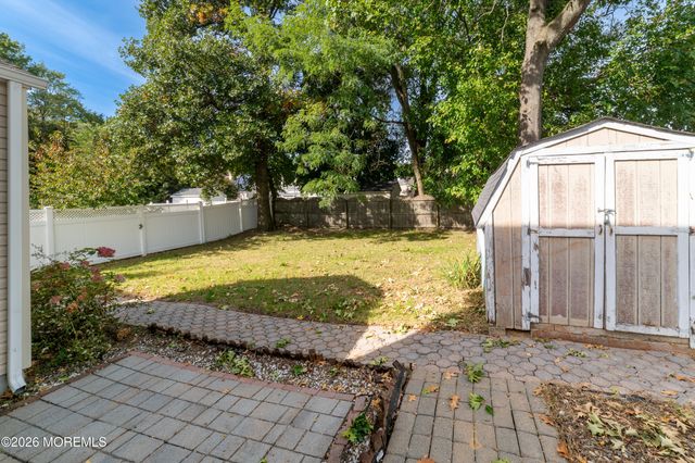91 Compton Avenue, Hazlet, NJ 07734