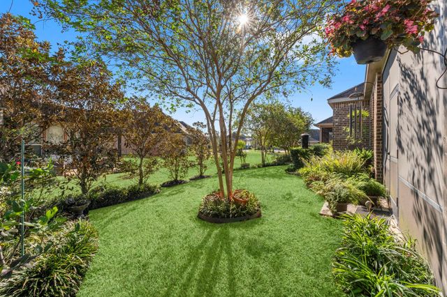 253 Palomino Court, The Woodlands, TX 77382