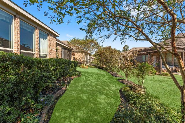 253 Palomino Court, The Woodlands, TX 77382