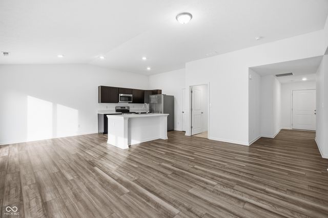 296 Evening Bay Court, Pendleton, IN 46064