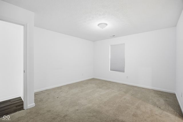 296 Evening Bay Court, Pendleton, IN 46064