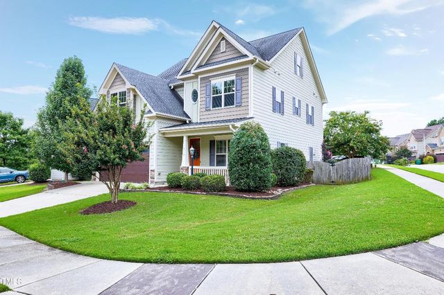 719 Shoals Lake Drive, Fuquay Varina, NC 27526