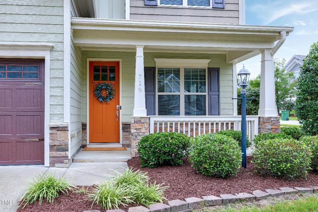 719 Shoals Lake Drive, Fuquay Varina, NC 27526