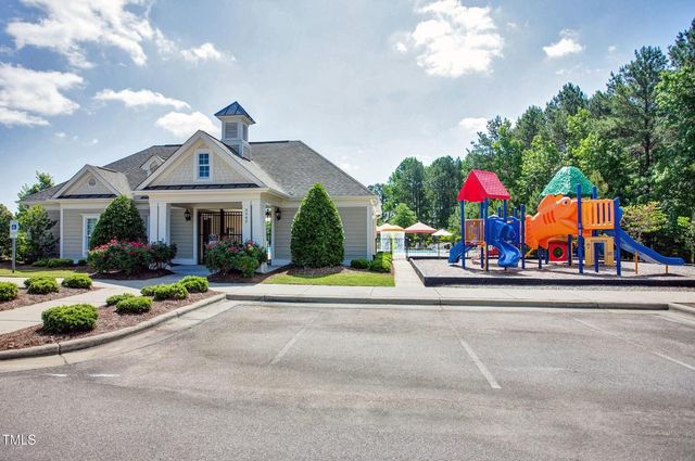 719 Shoals Lake Drive, Fuquay Varina, NC 27526