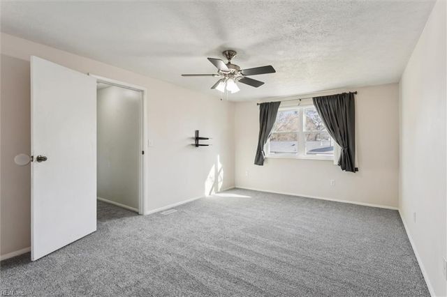 928 Chatsworth DR, Newport News, VA 23601