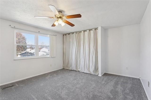 928 Chatsworth DR, Newport News, VA 23601