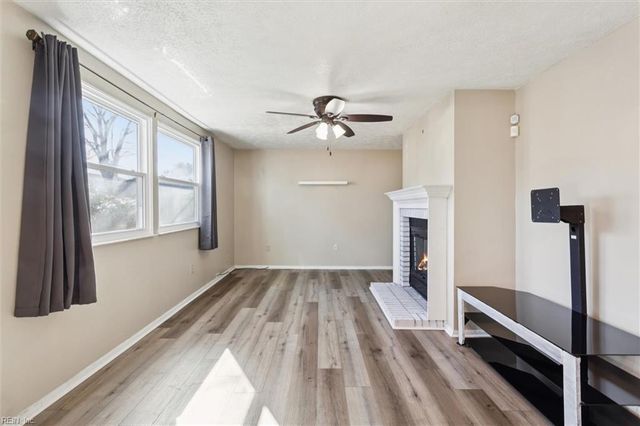 928 Chatsworth DR, Newport News, VA 23601