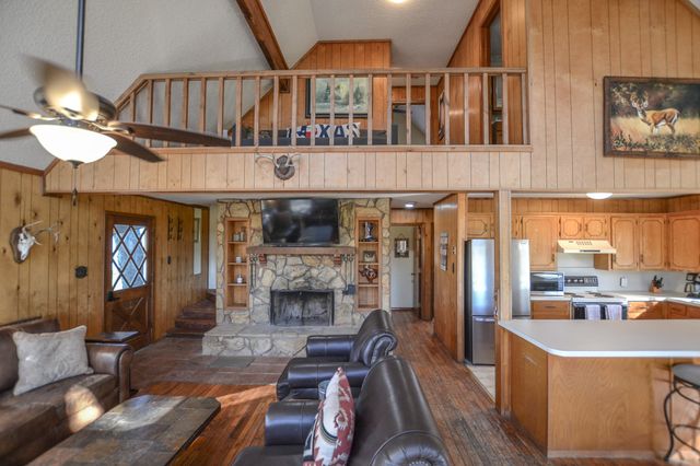 10600 River Ranch Rd, Kemp, TX 75143