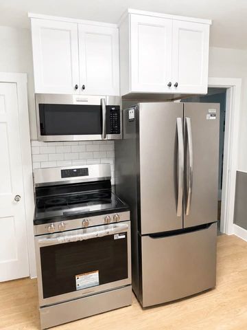 229 Highland Avenue 2, Attleboro, MA 02703