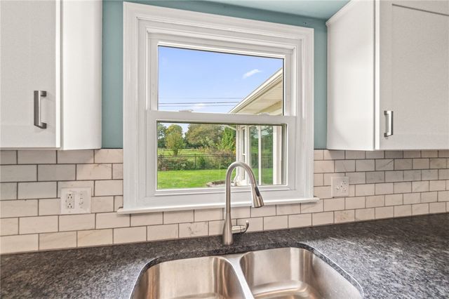 230 S Dorset Road, Troy, OH 45373