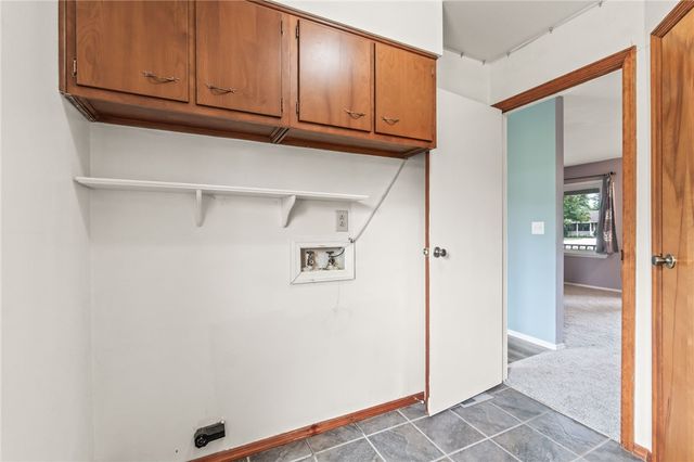 230 S Dorset Road, Troy, OH 45373