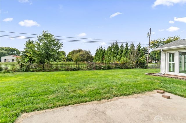 230 S Dorset Road, Troy, OH 45373