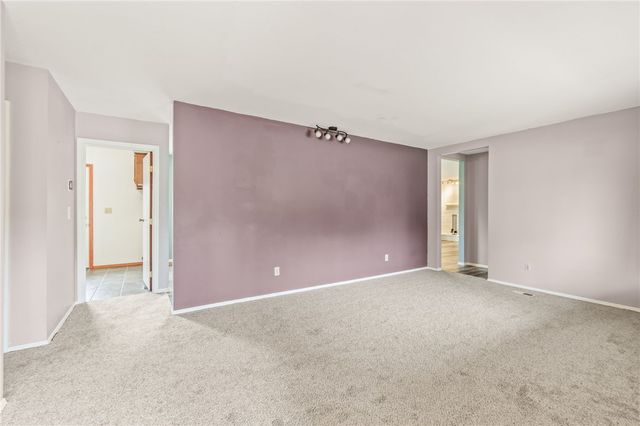 230 S Dorset Road, Troy, OH 45373