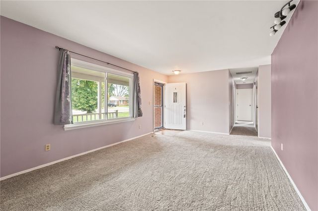 230 S Dorset Road, Troy, OH 45373