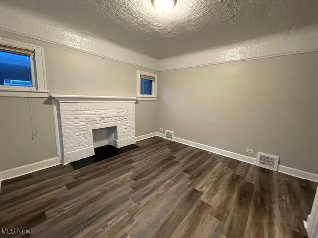 907 Rondel Road, Cleveland, OH 44110