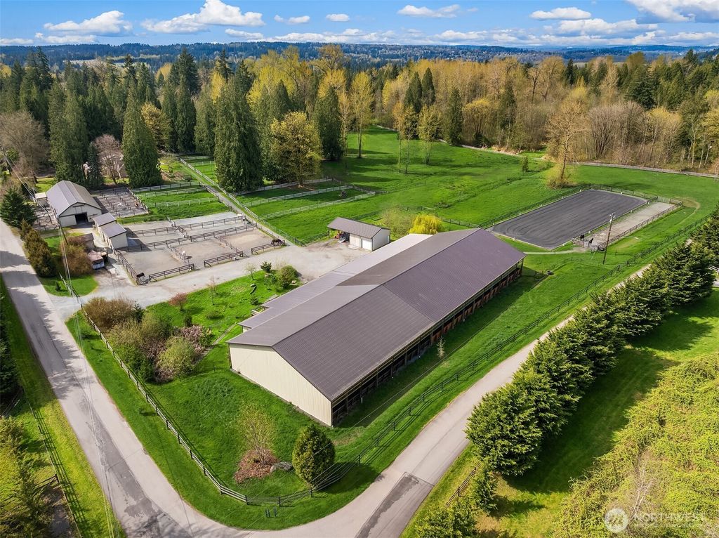 Image 1 of property listing at 13113 200th Street SE, Snohomish, WA 98296