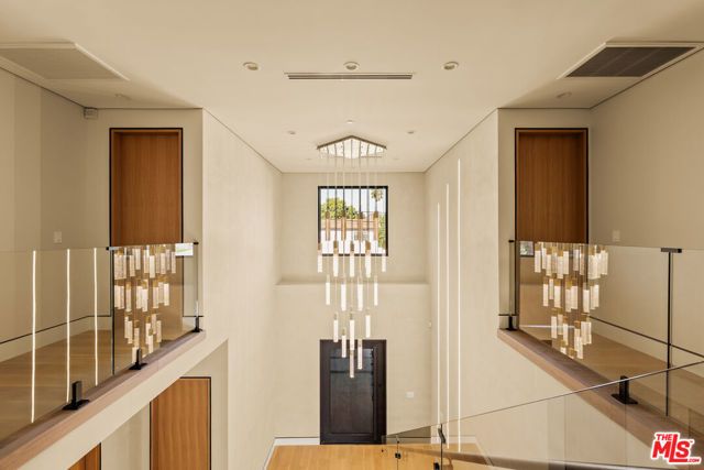 12952 Huston Street, Sherman Oaks, CA 91423