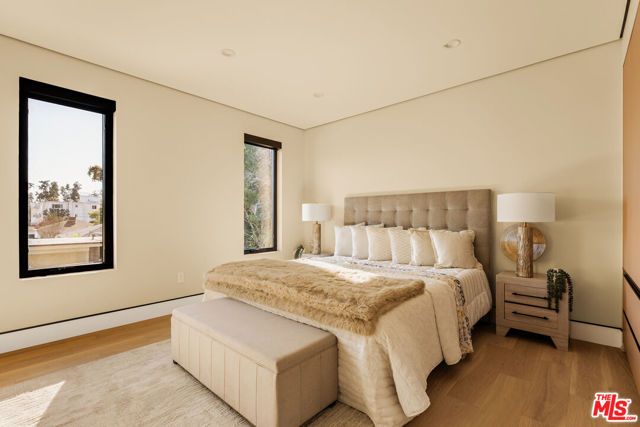 12952 Huston Street, Sherman Oaks, CA 91423