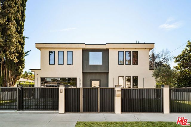 12952 Huston Street, Sherman Oaks, CA 91423