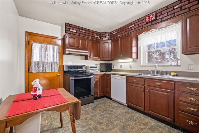 308 Elm Street, South Charleston, WV 25303