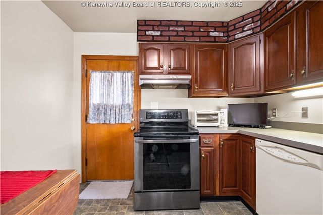 308 Elm Street, South Charleston, WV 25303