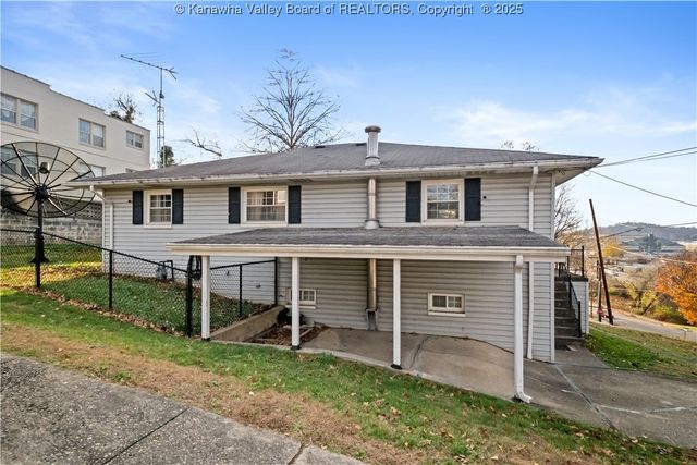 308 Elm Street, South Charleston, WV 25303