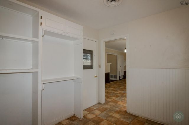 1728 WANDA DRIVE, Vernon, TX 76384