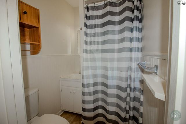 1728 WANDA DRIVE, Vernon, TX 76384