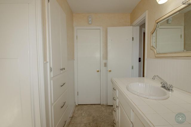 1728 WANDA DRIVE, Vernon, TX 76384