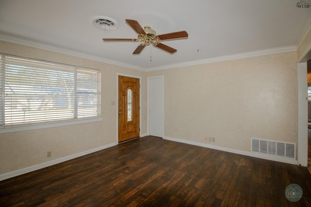 1728 WANDA DRIVE, Vernon, TX 76384