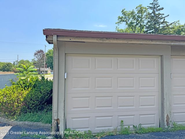 2920 Pleasant Grove Road, 1, Lansing, MI 48910