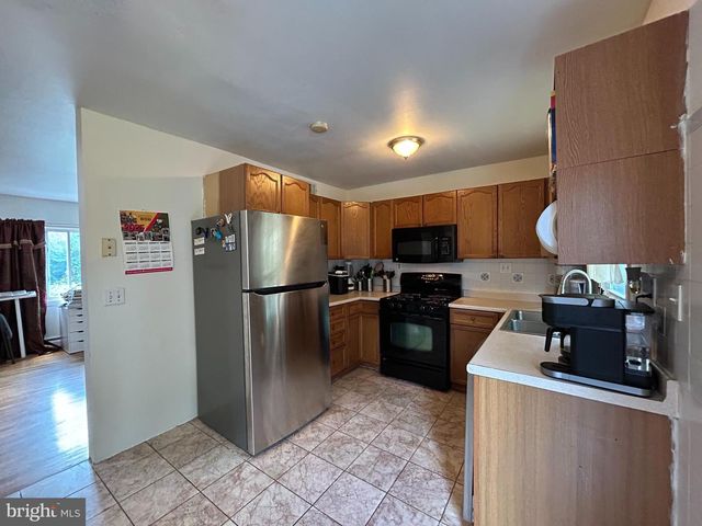 3422 BEAUMONT RD, Woodbridge, VA 22193