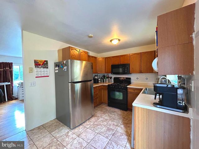 3422 BEAUMONT RD, Woodbridge, VA 22193