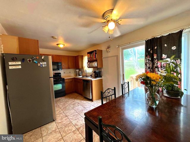 3422 BEAUMONT RD, Woodbridge, VA 22193