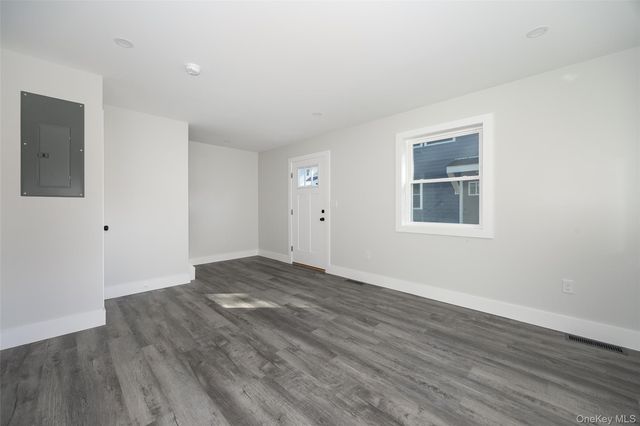 7 Douglas Street B, Poughkeepsie, NY 12603