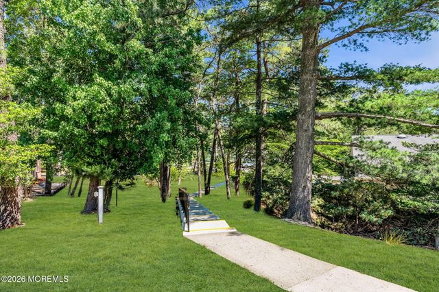 20B Sunset Road 53, Whiting, NJ 08759