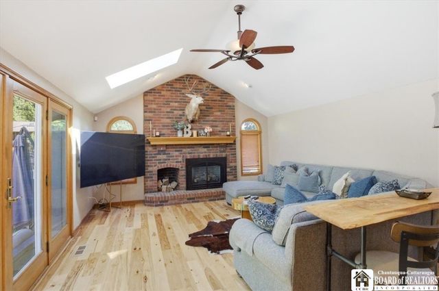 5343 Oakridge Drive, Hamburg, NY 14075