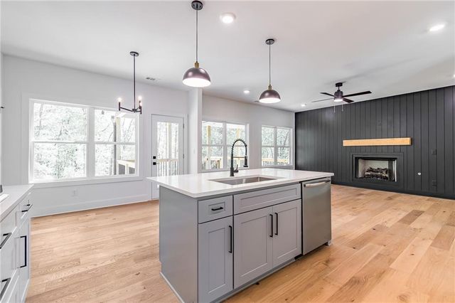 6073 Rockingham Way, Gainesville, GA 30506