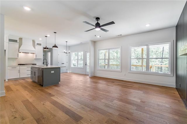 6073 Rockingham Way, Gainesville, GA 30506