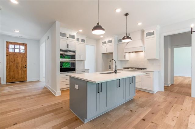 6073 Rockingham Way, Gainesville, GA 30506