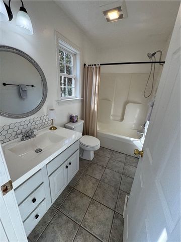 2011 Ridgeview Lane, Seneca, SC 29678