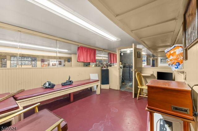 146 E 10Th Ave 2, Roselle Boro, NJ 07203